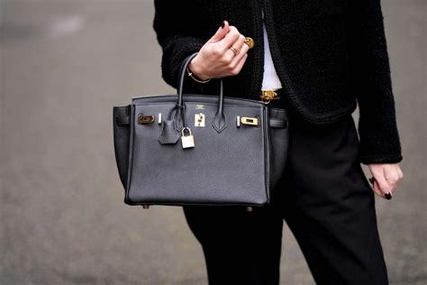 birkin shoulder bag price|how to carry birkin bags.